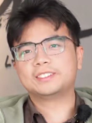 Qizheng Dong