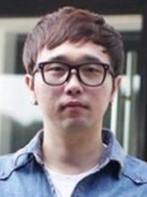 Dong-Geon Lee